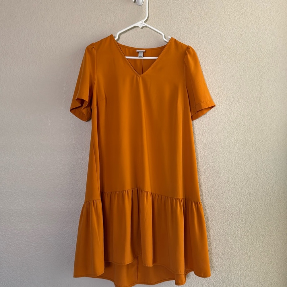 Orange dress